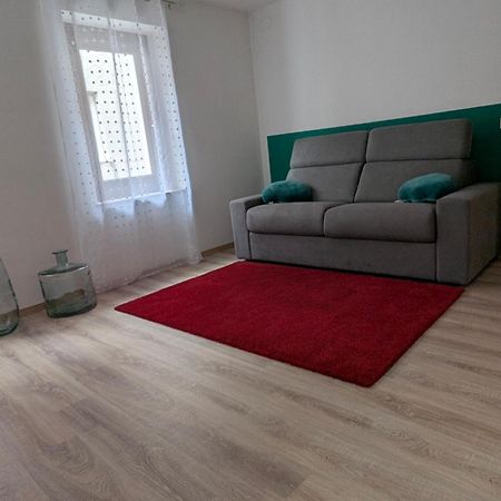 Spazioso E Completo Appartamento Con 3 Camere, Doppi Servizi, Fino A 8 Posti Letto Pedavena Bagian luar foto