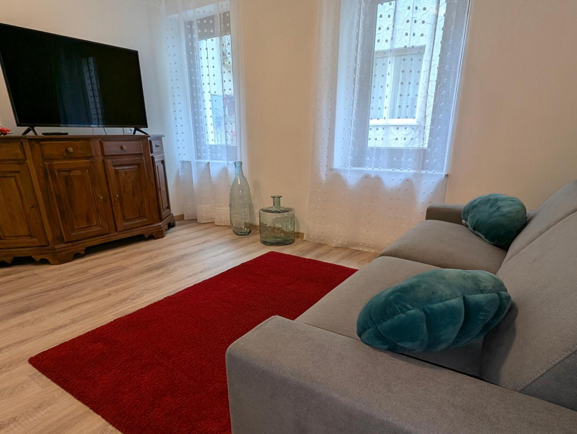 Spazioso E Completo Appartamento Con 3 Camere, Doppi Servizi, Fino A 8 Posti Letto Pedavena Bagian luar foto